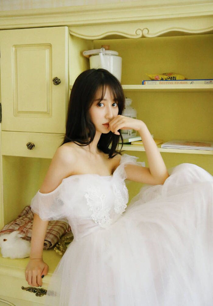 曼谷外围女大学生